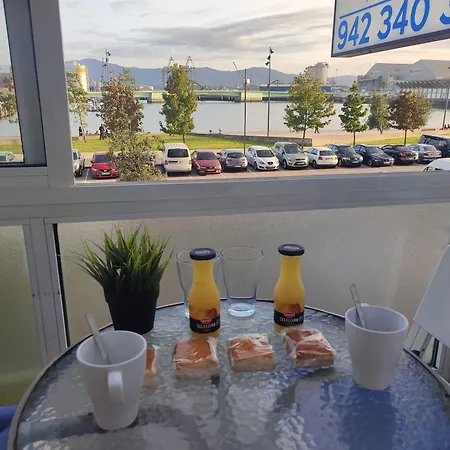 Lucy بيت ضيافة سانتاندر